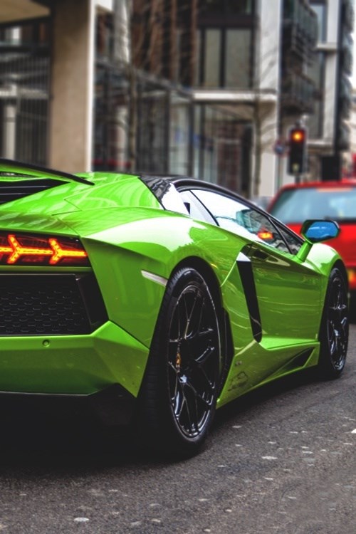 Lamborghini Aventador.