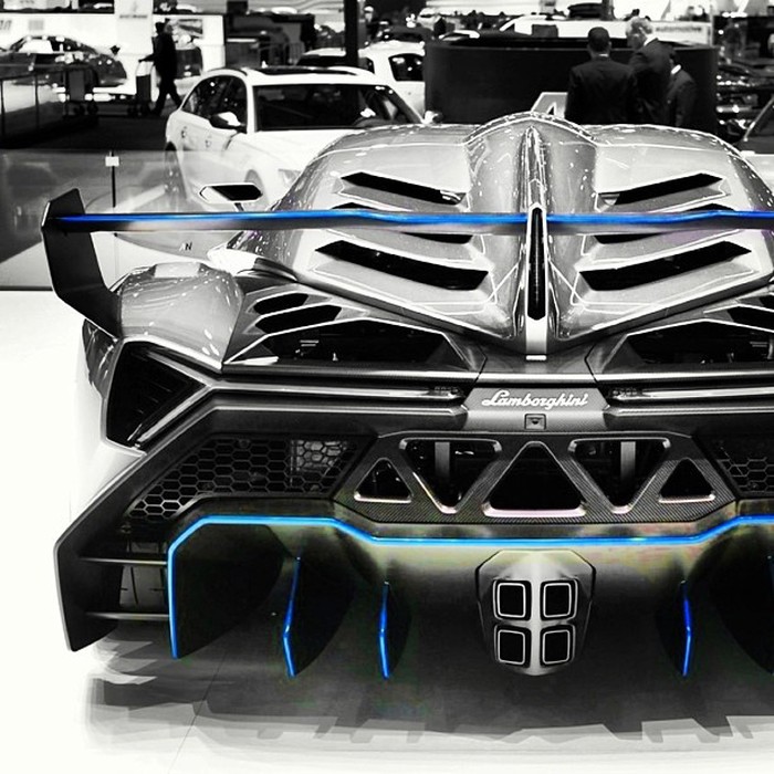Lamborghini Veneno.