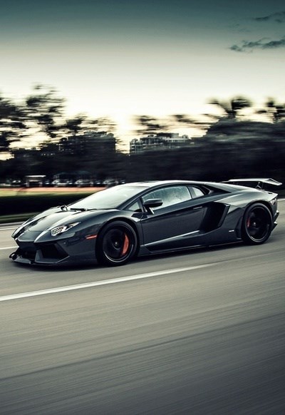 Lamborghini Aventador.