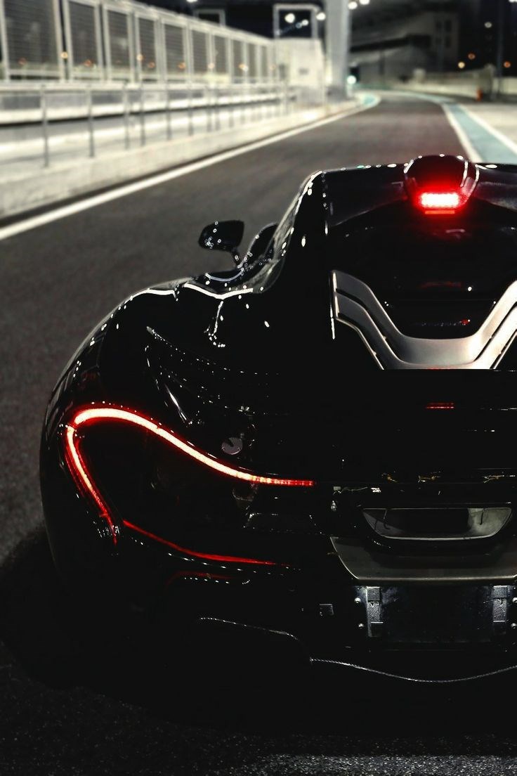 McLaren P1.