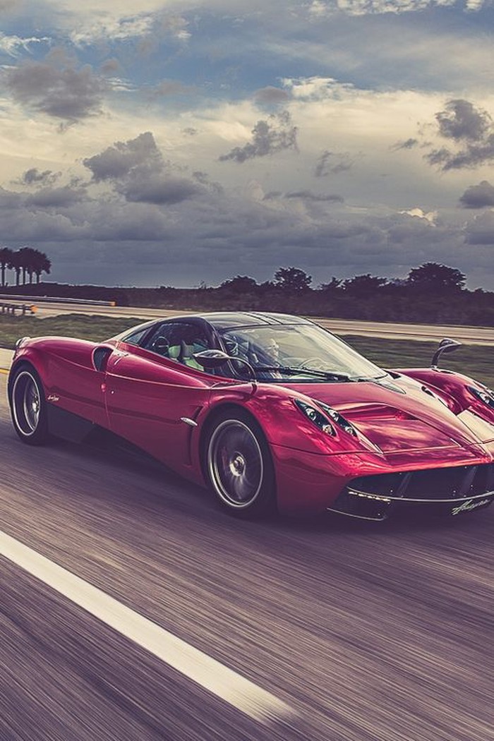 Pagani Huayra.