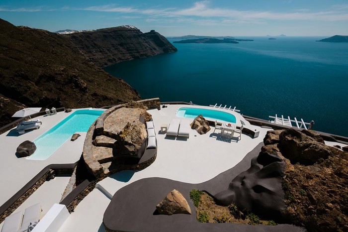 Ideal vacation spot - Santorini, Greece! 
