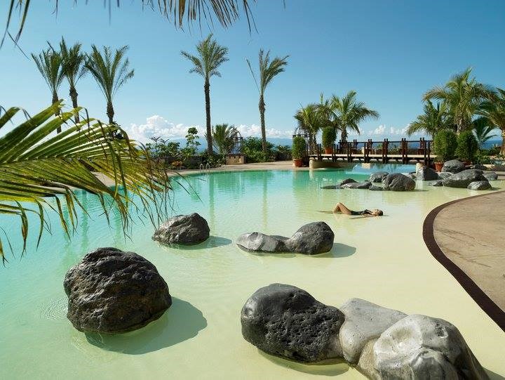 How about spending the rest of your Sunday here?