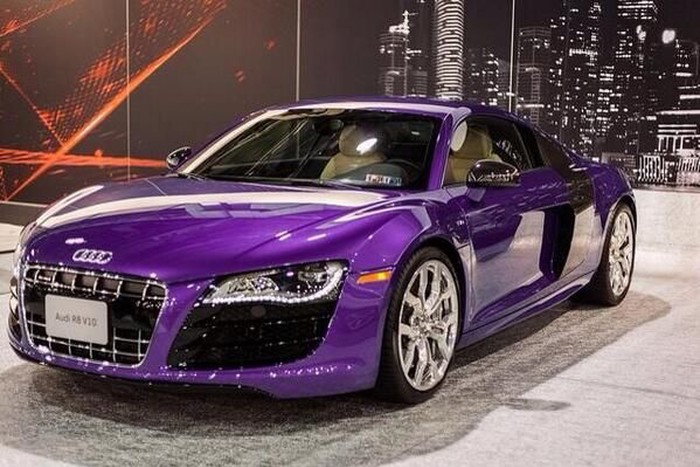 Glossy and Hot Purple Audi R8