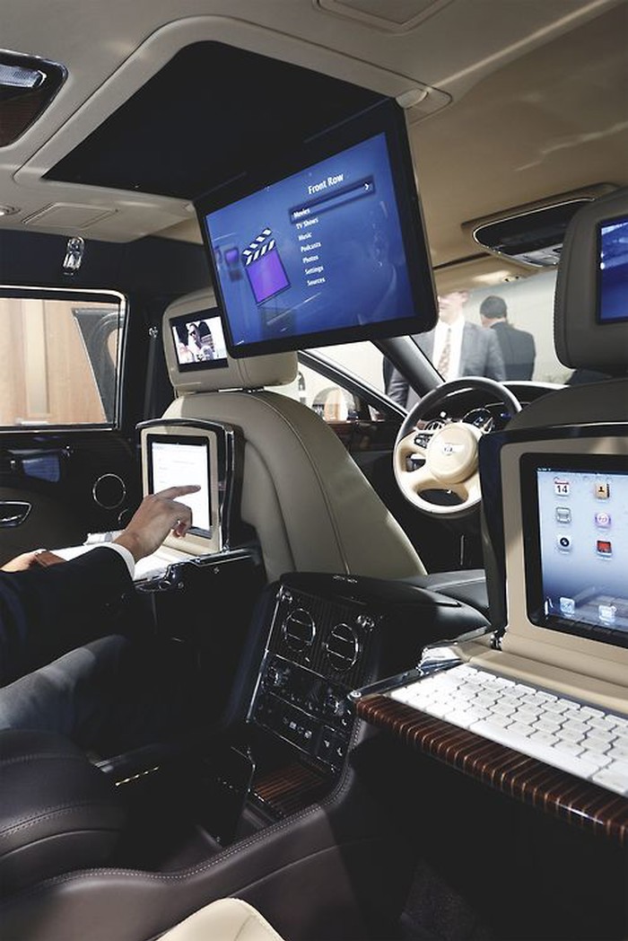 Bentley Mulsanne Executive Interior. 