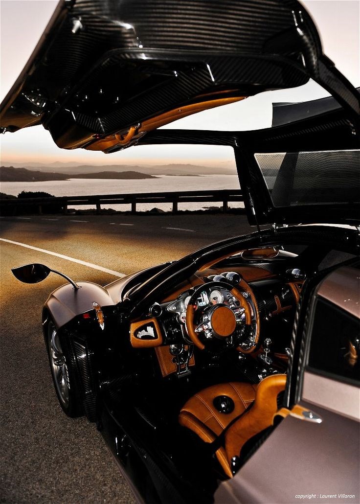 Pagani Huayra.