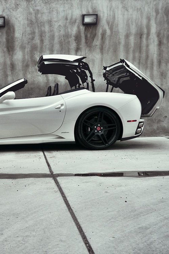 Ferrari California.