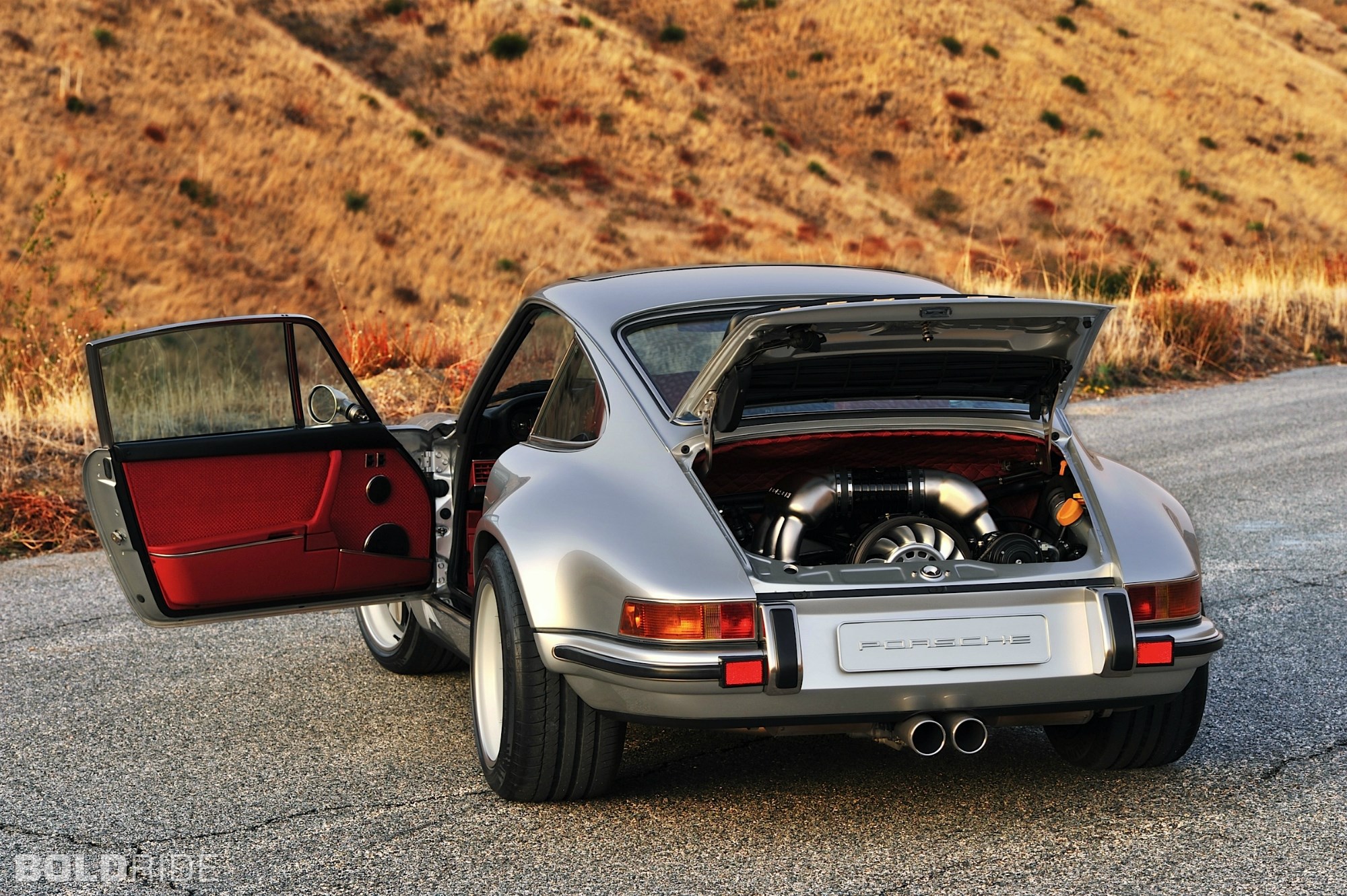 Singer Porsche 911 Silver.