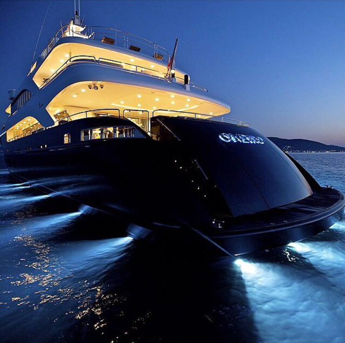 Perfect yacht.