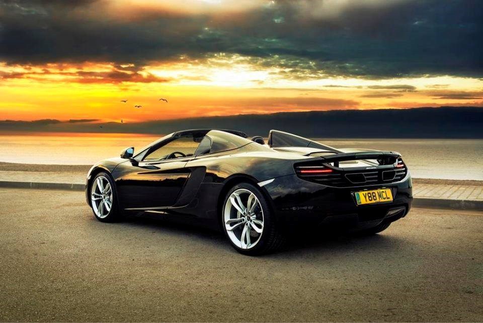 McLaren 12C Spider.