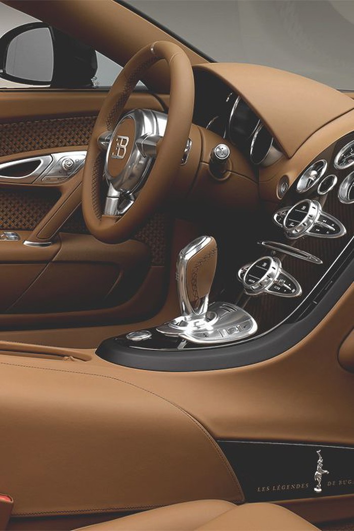 Bugatti Veyron Grand Sport Roadster Interior.
