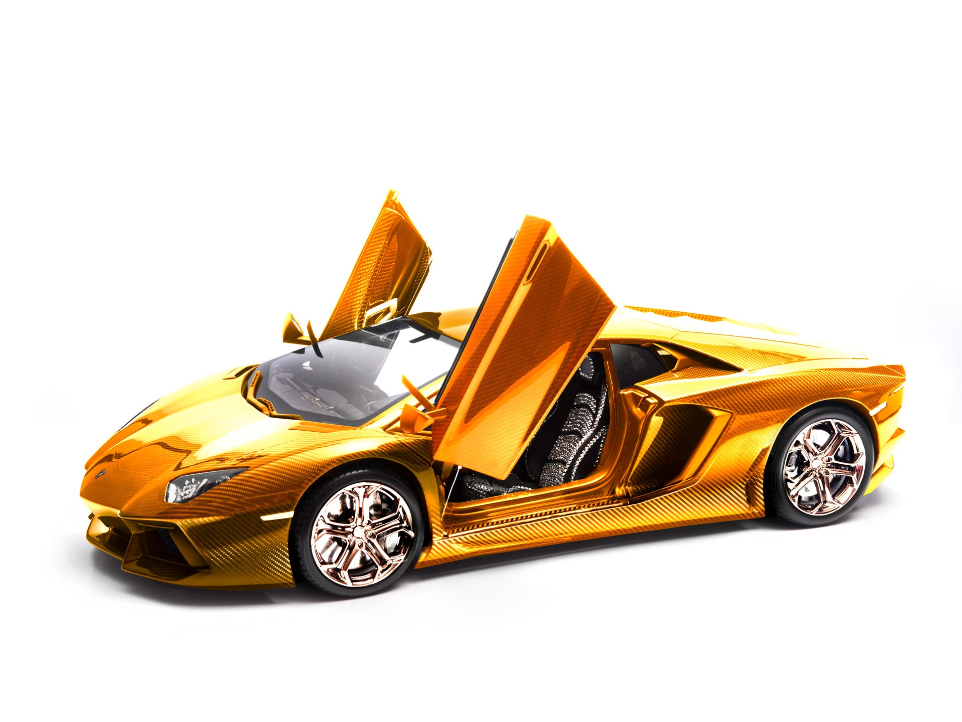 $7,500,000 Gold Lamborghini Aventador LP 700-4.