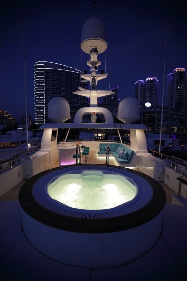 Luxurious Sanya yacht