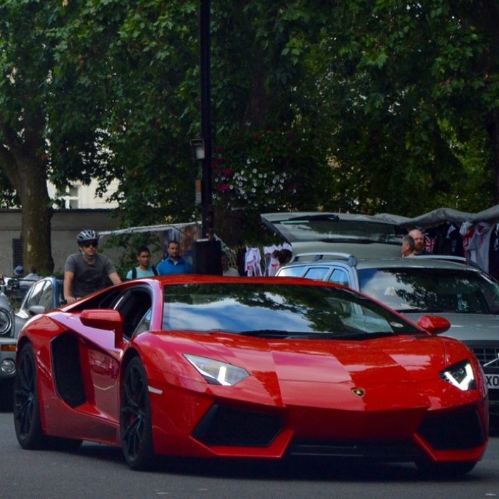 Red Aventador.