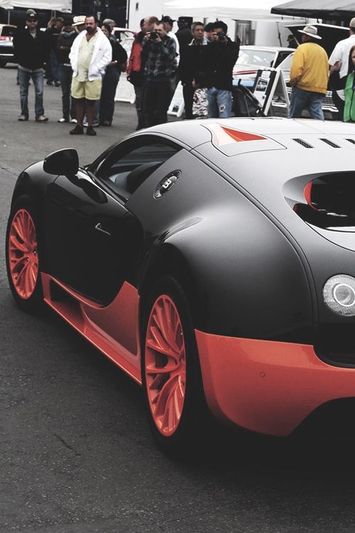 Bugatti Veyron Super Sport.