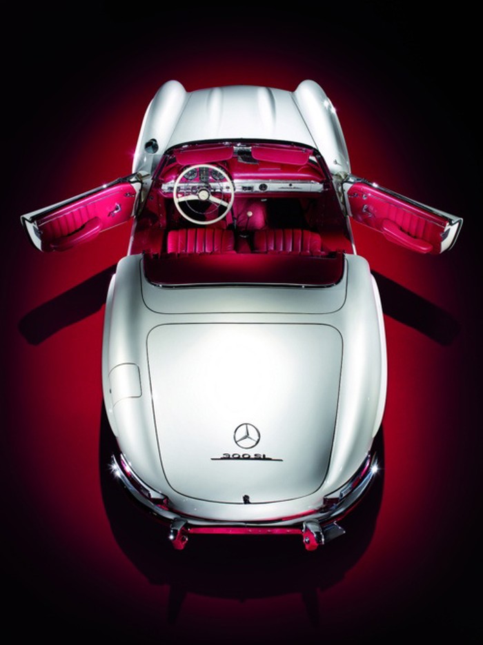 Mercedes-Benz 300SL Roadster (W198). Sleek!