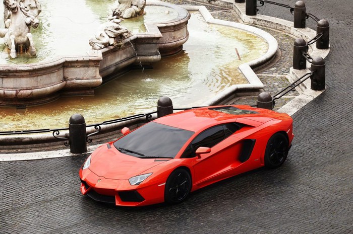 Lamborghini Aventador.
