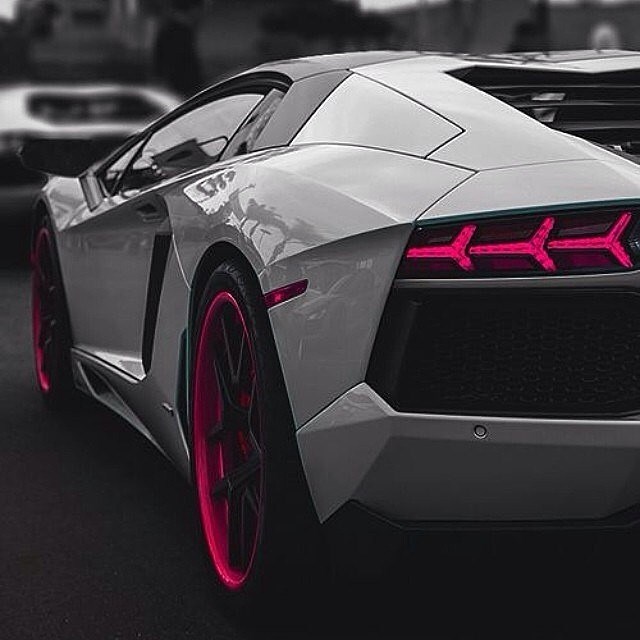 Lambo.