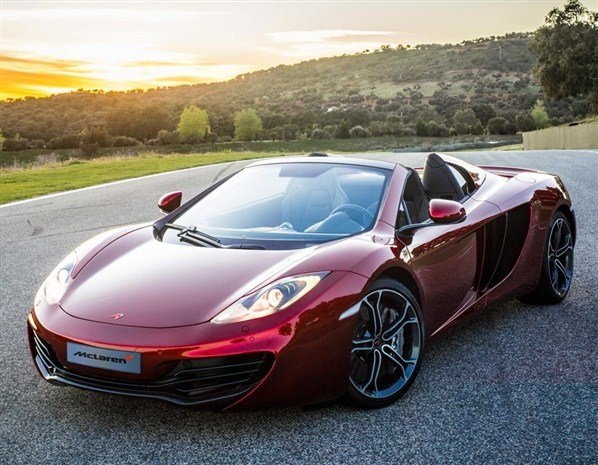 McLaren MP4-12C Spider.