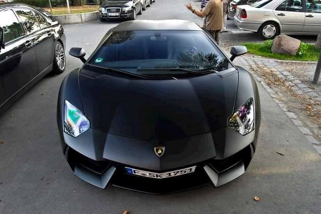 Lamborghini Aventador.
