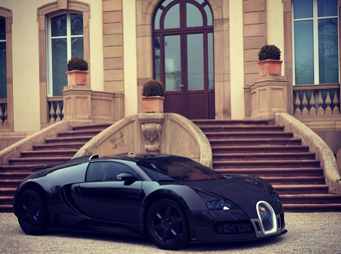 All black Bugatti Veyron.