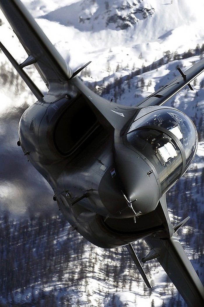 Aermacchi M346.