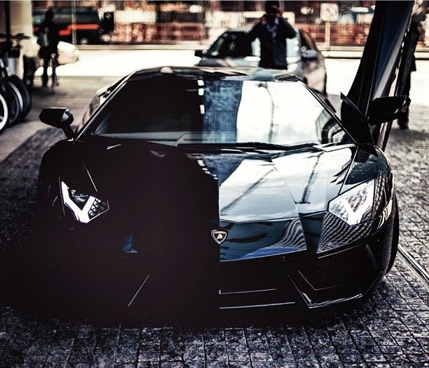 Magnificent Black Ride - Lambo Aventador