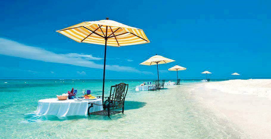 The most tropical lunch you can get