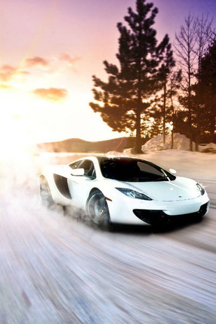 McLaren MP4-12C.