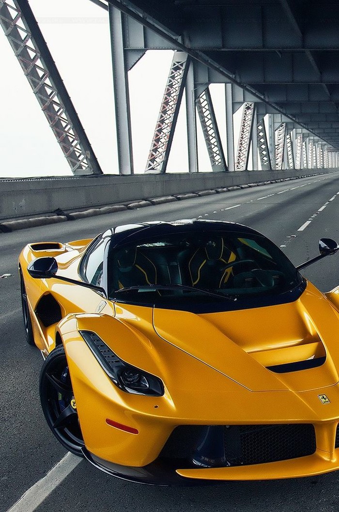Ferrari LaFerrari.