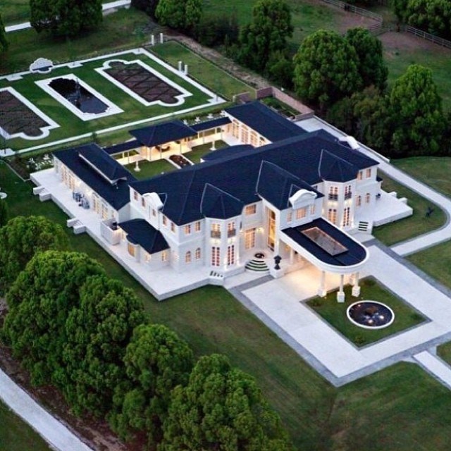 Beautiful home in Bellagio La Villa, Queensland, Australia.
