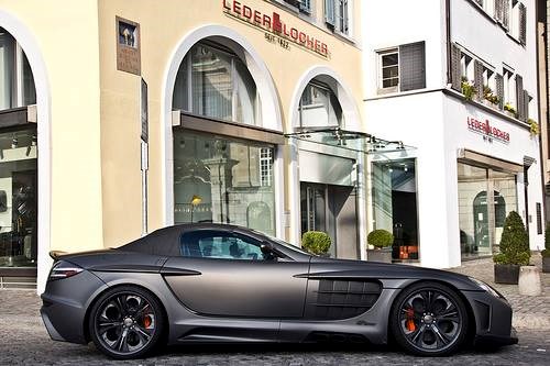 Mercedes Benz SLR McLaren.