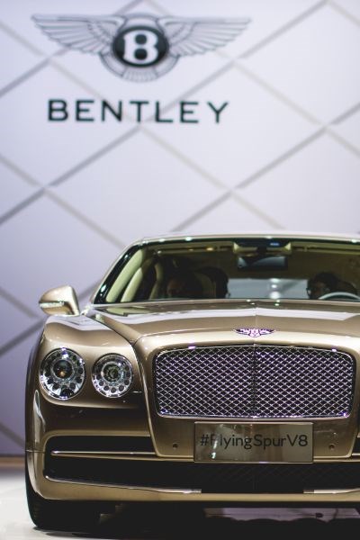 Bentley Flying Spur.