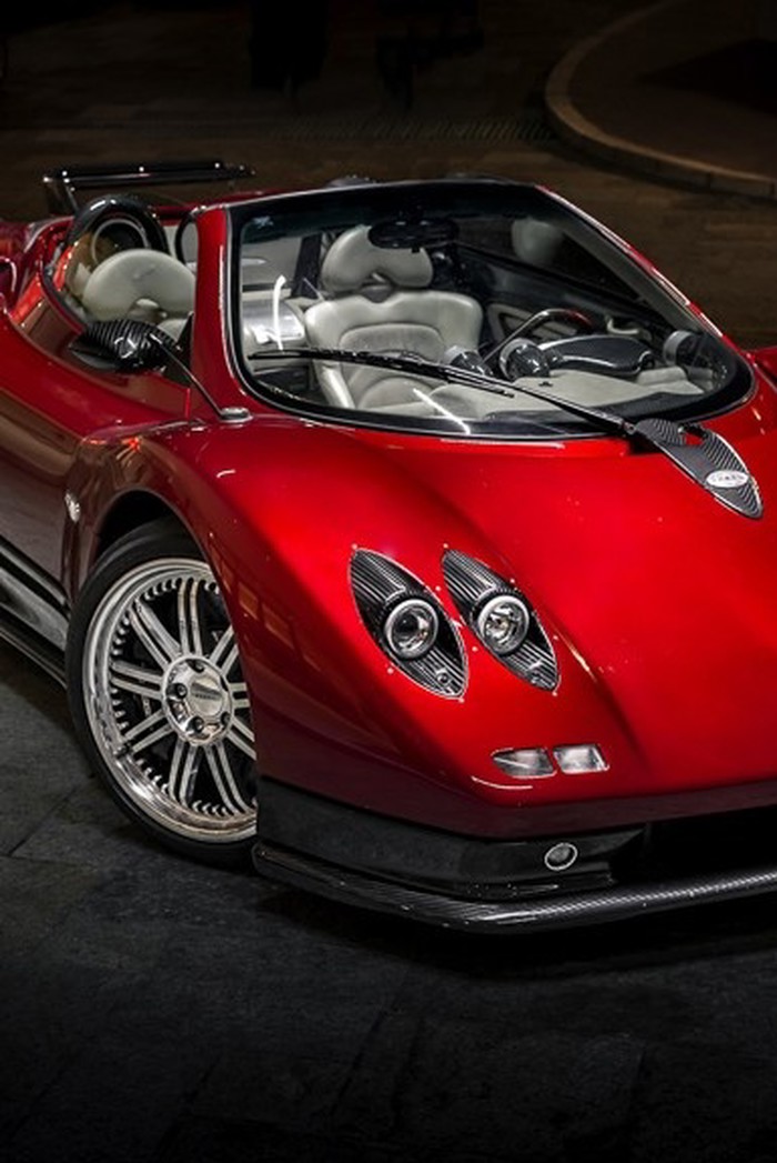 Pagani Zonda.