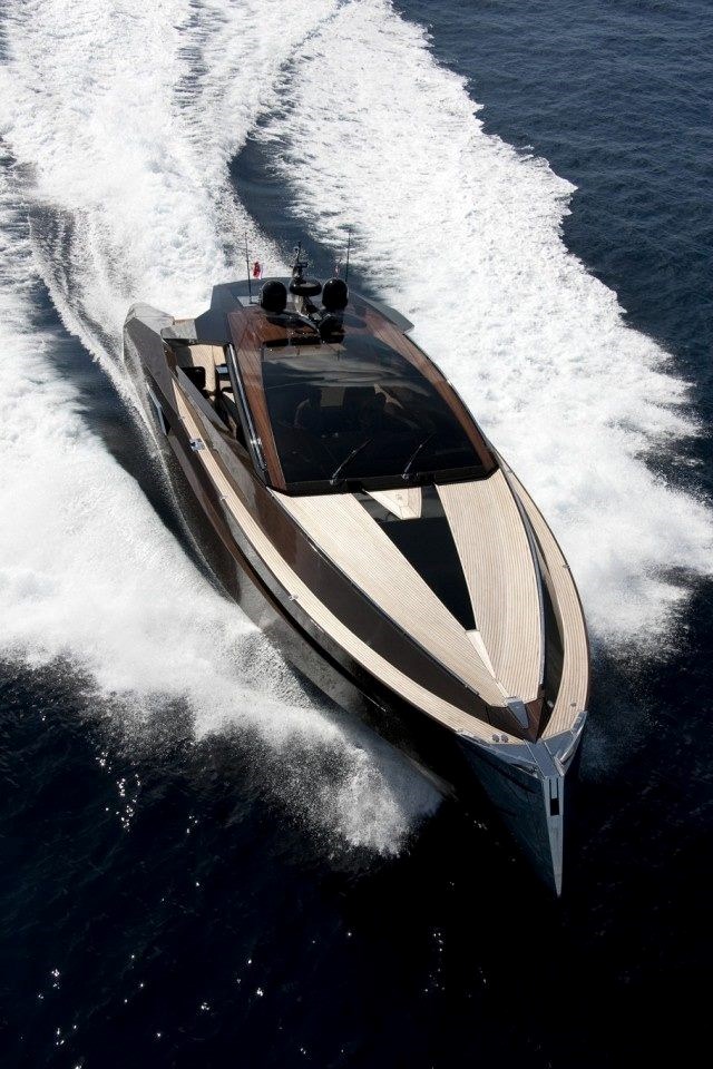 Hedonist Super Yacht by Art of Kinetik.