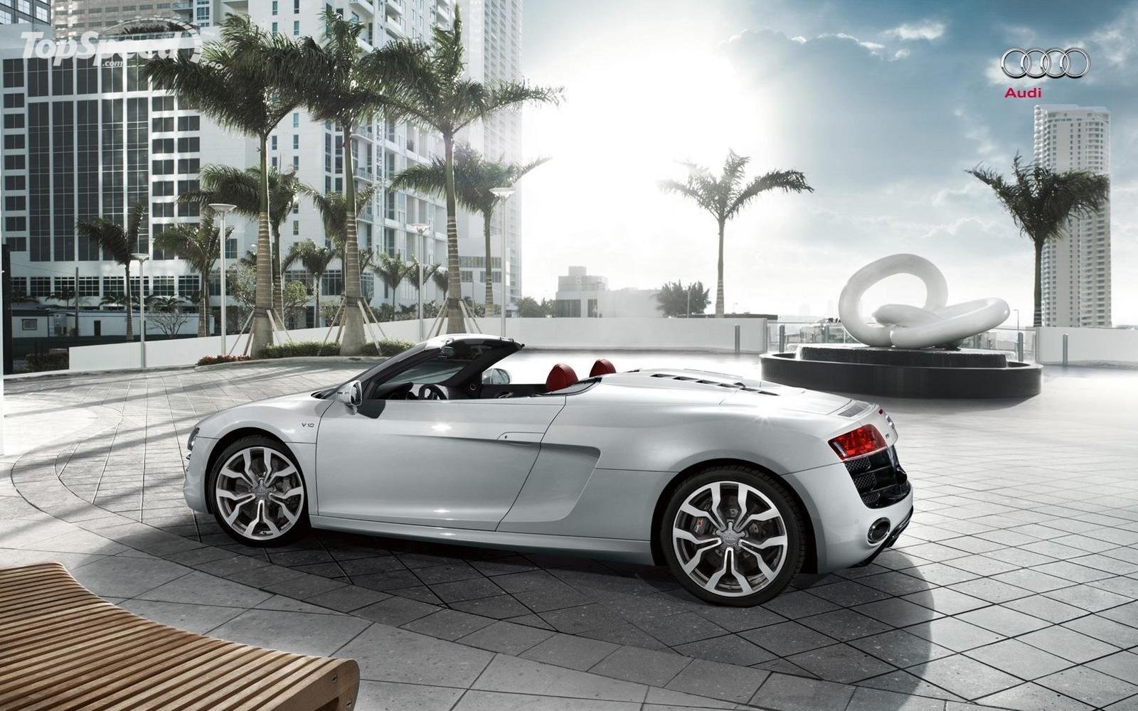 Audi R8 Spyder.