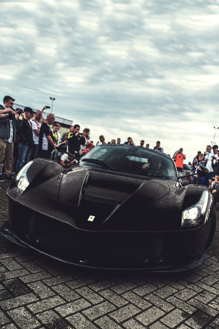 LaFerrari.