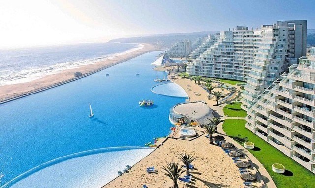 World's largest pool - San Alfonso del Mar Resort in Chile.