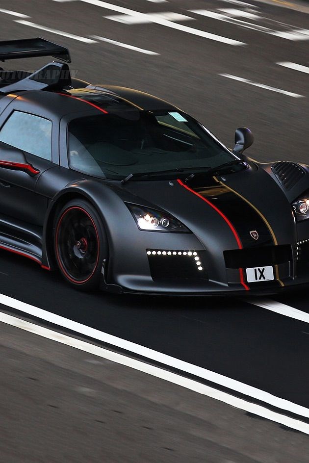 Gumpert Apollo.