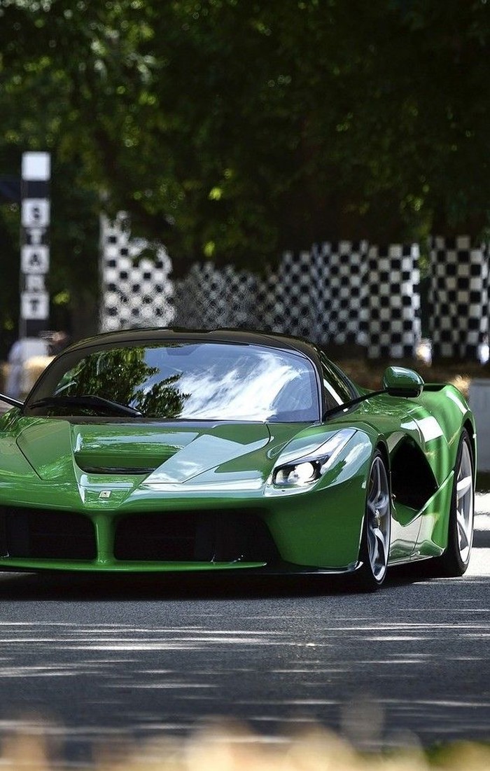 Ferrari LaFerrari.
