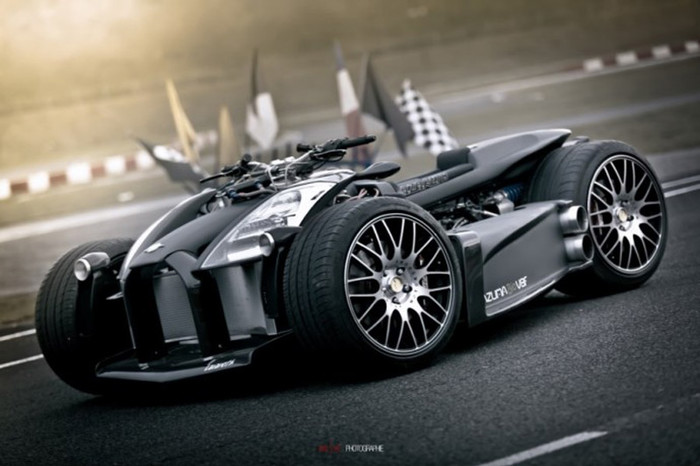 Lazareth Wazuma V8F Matt Edition – Ferrari Powered Quadzilla