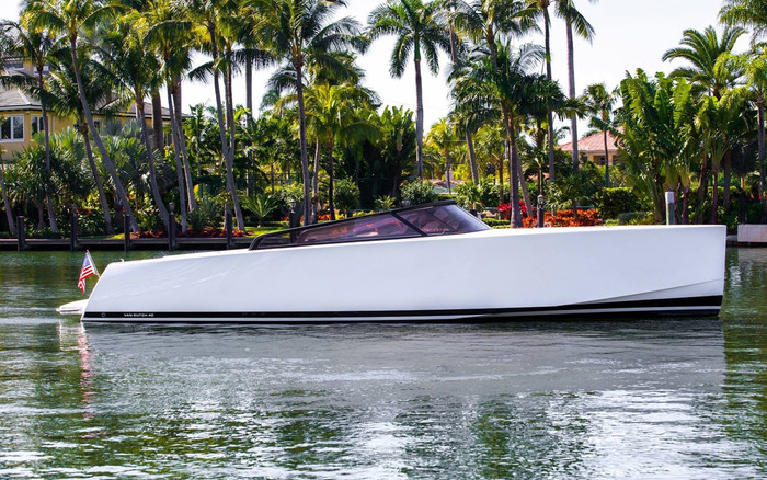 VanDutch boat.