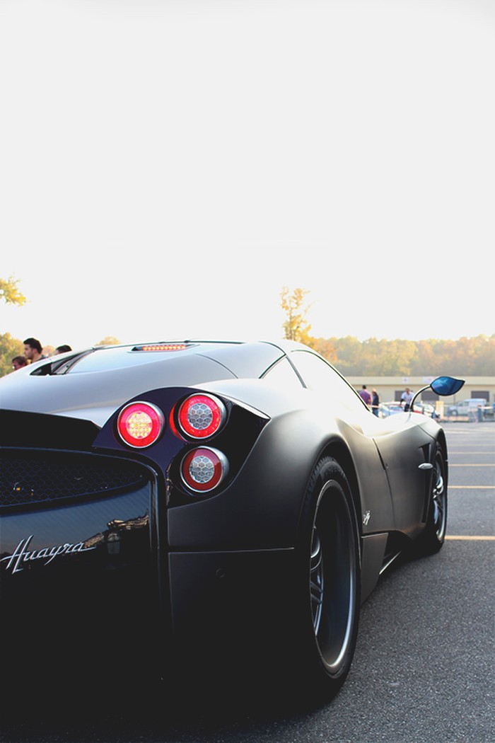 Pagani Huayra.