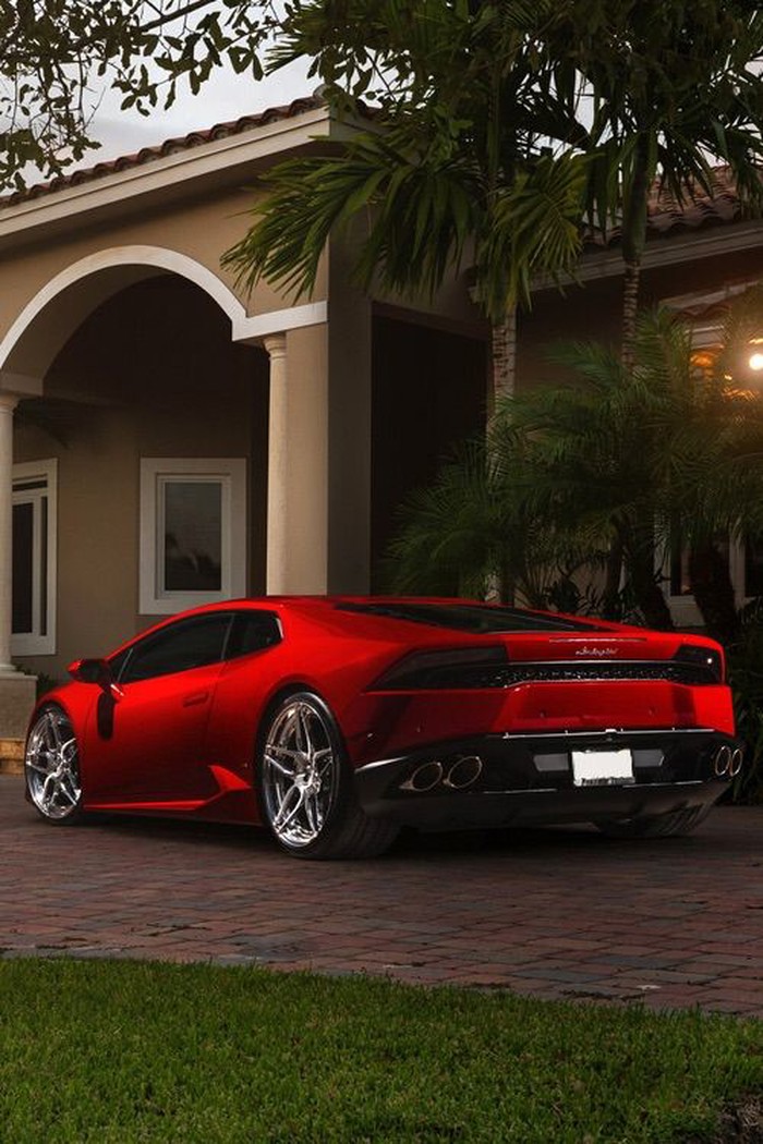 Huracan.