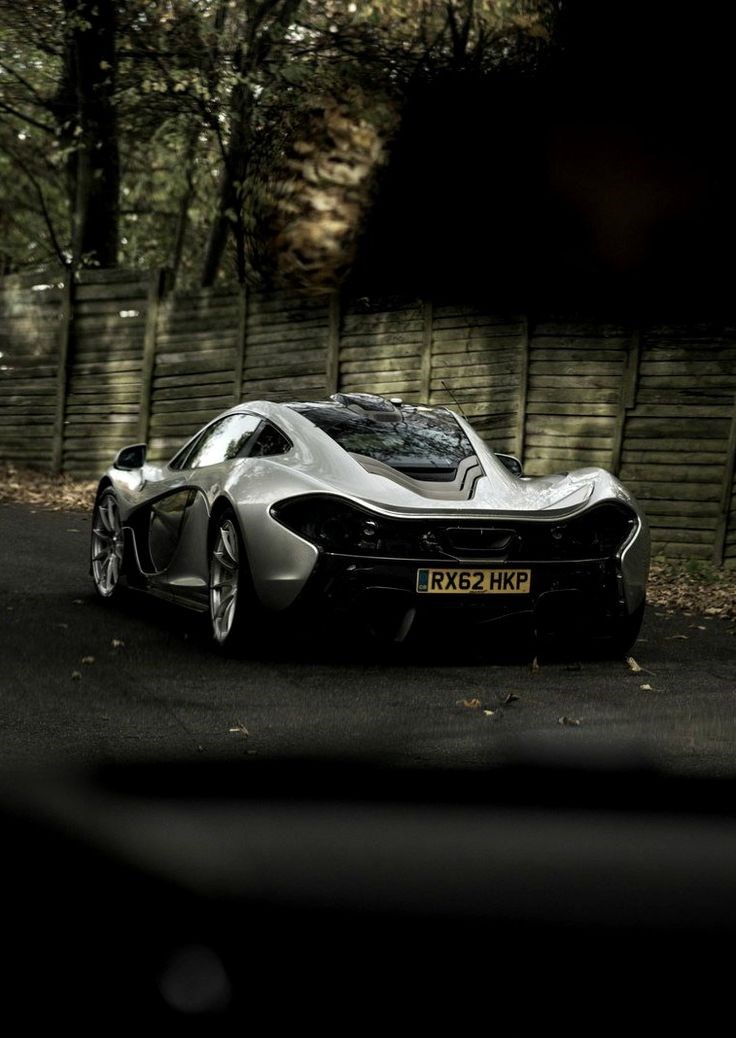 Mclaren P1.