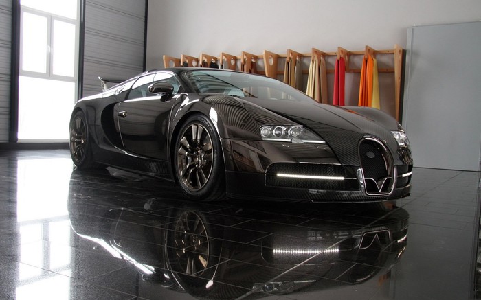 Bugatti Veyron by Mansory.