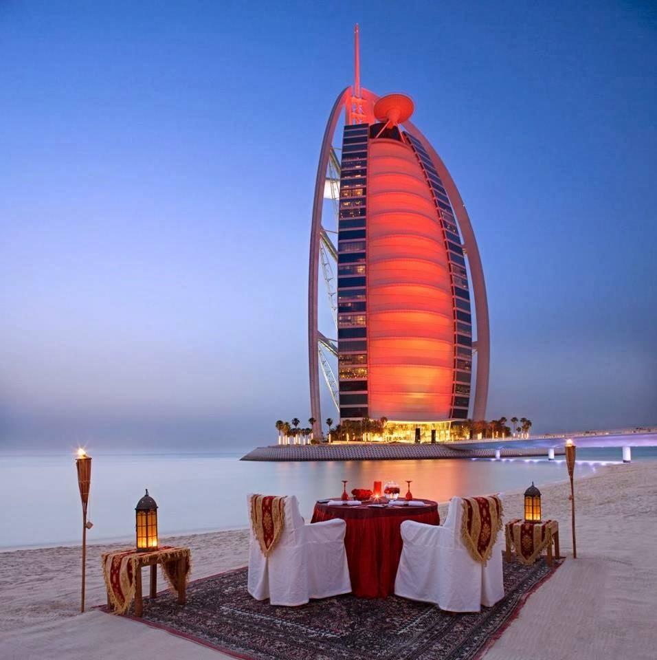 Romantic dinner in Dubai.