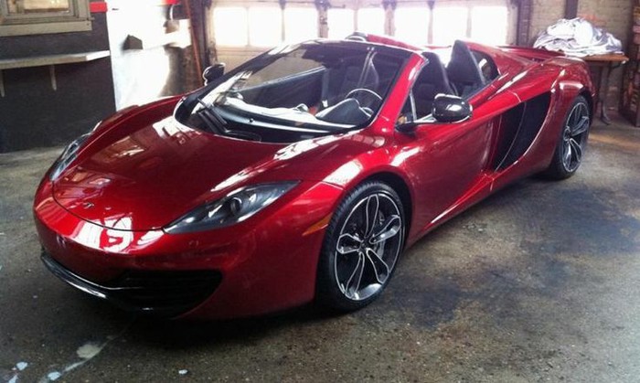"Magna Thunder" McLaren MP4-12C.