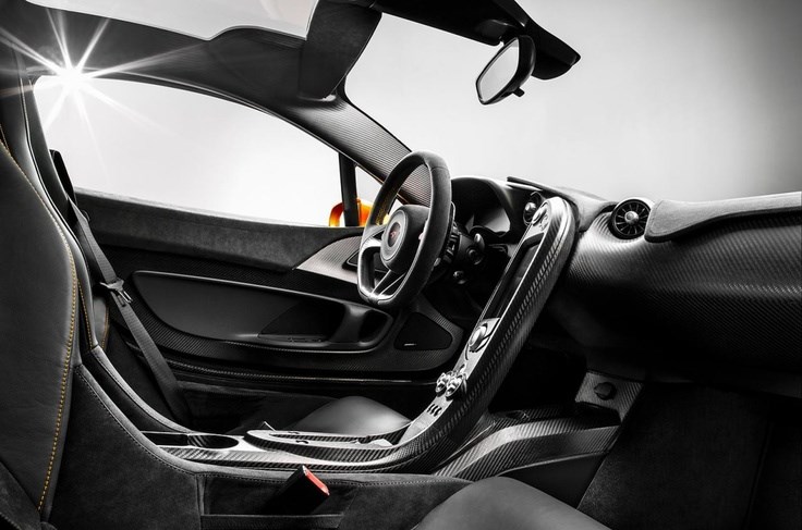 2013 McLaren P1 interior