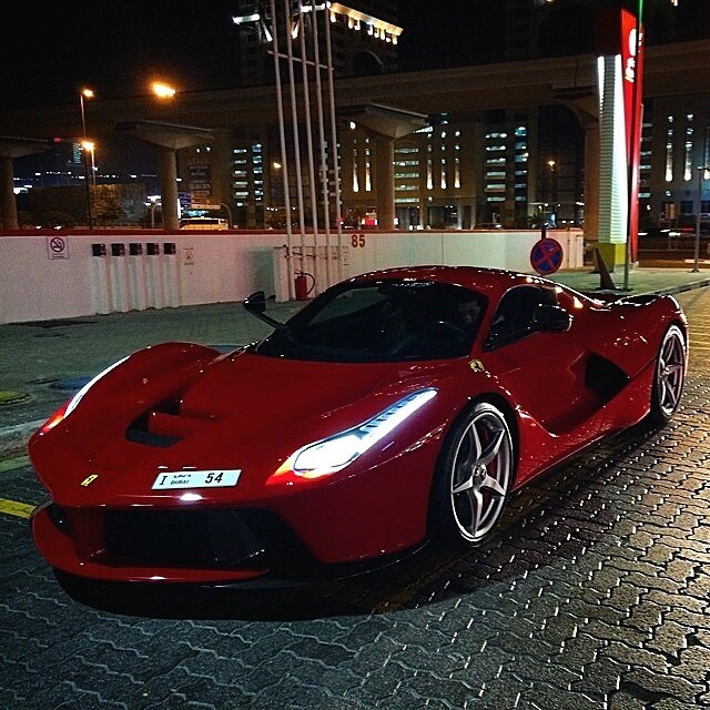 Ferrari LaFerrari.